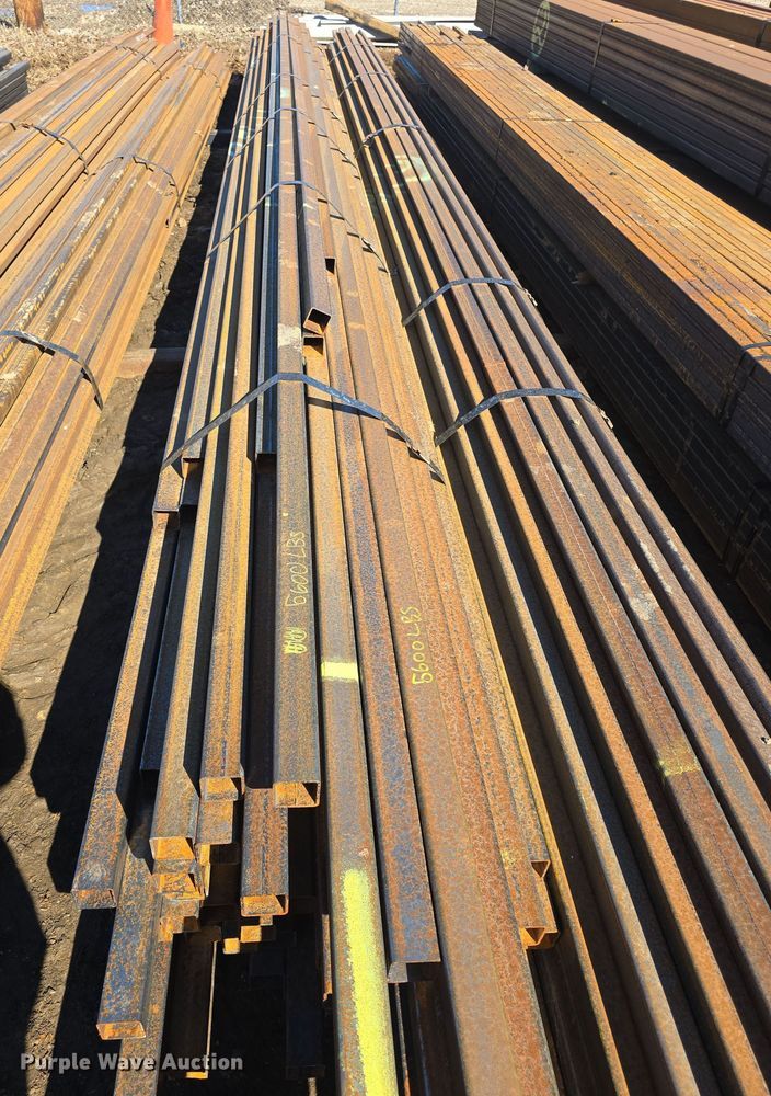 image for item EK5010 Approximately 125 pieces of steel