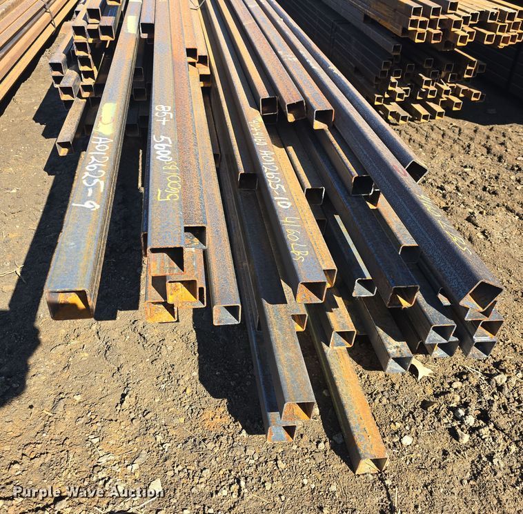 image for item EK5010 Approximately 125 pieces of steel