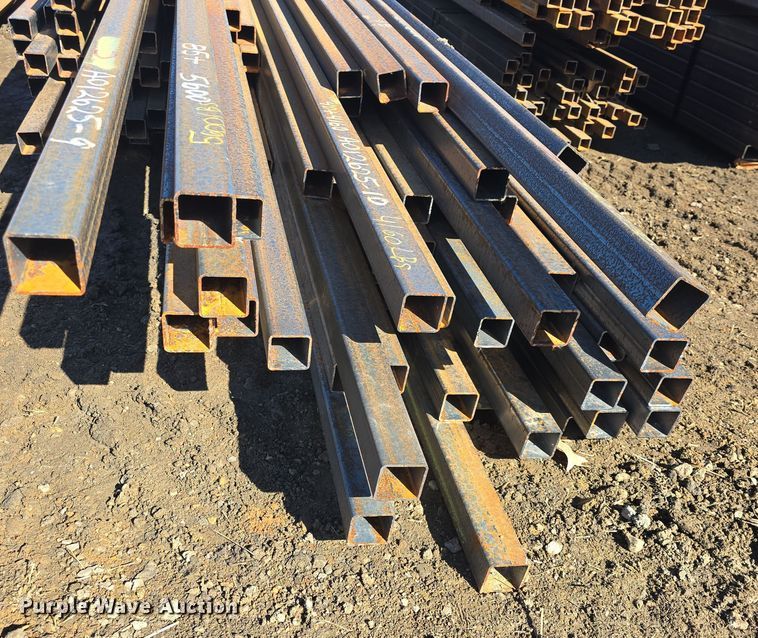 image for item EK5010 Approximately 125 pieces of steel