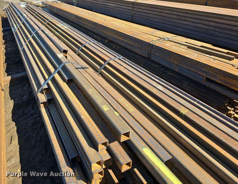 image for item EK5010 Approximately 125 pieces of steel