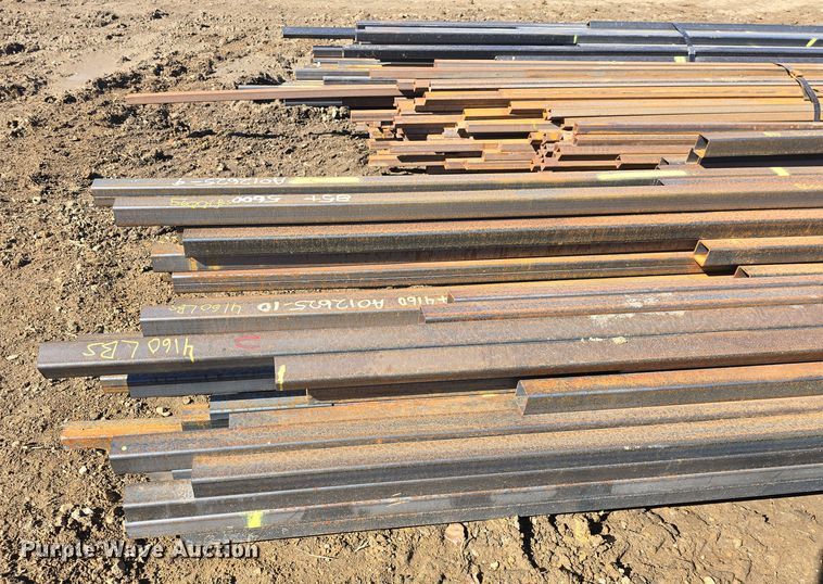 image for item EK5010 Approximately 125 pieces of steel