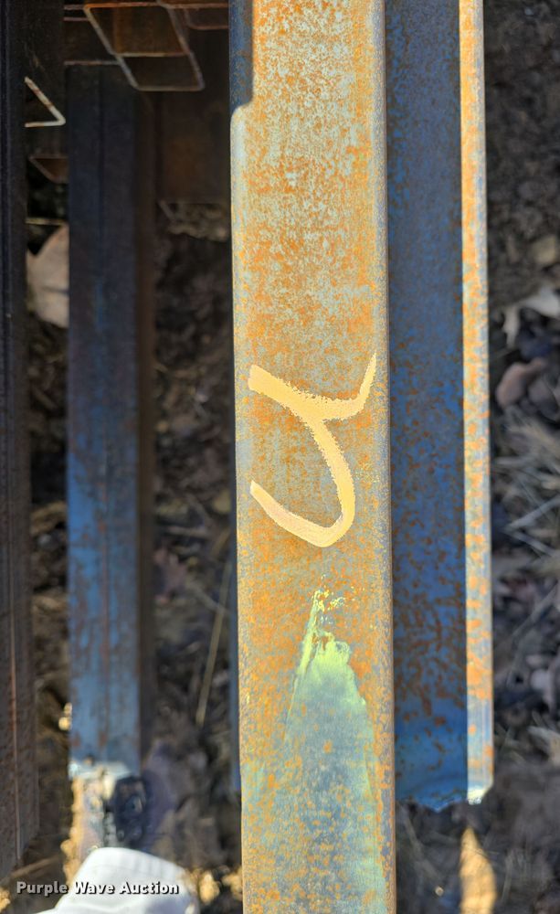 image for item EK5010 Approximately 125 pieces of steel