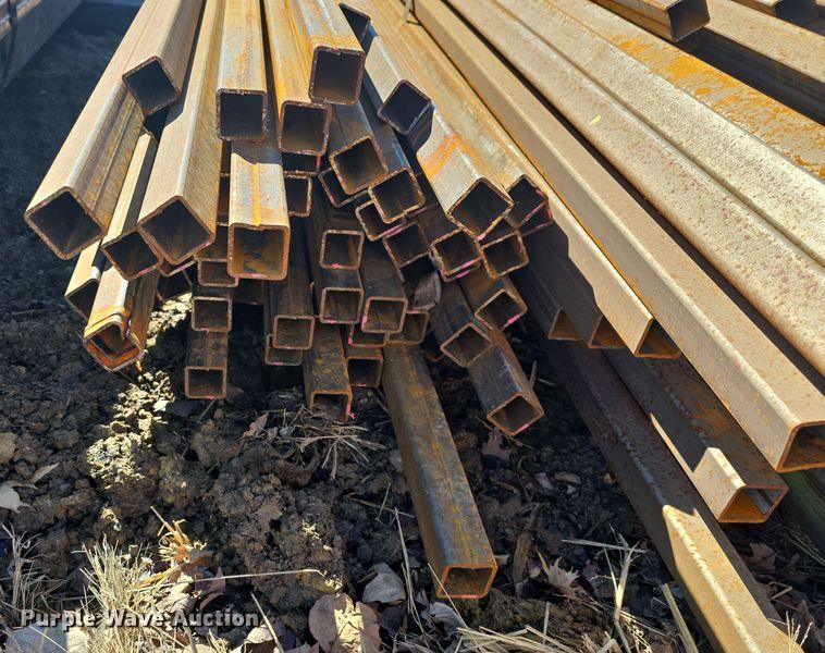 image for item EK5011 Approximately 152 pieces of steel