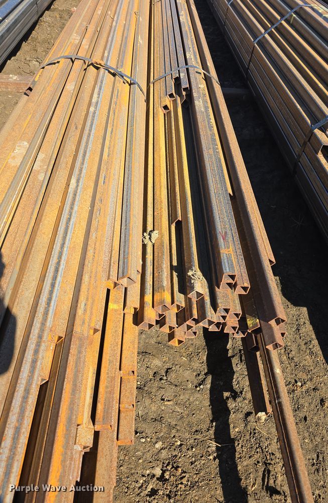 image for item EK5011 Approximately 152 pieces of steel