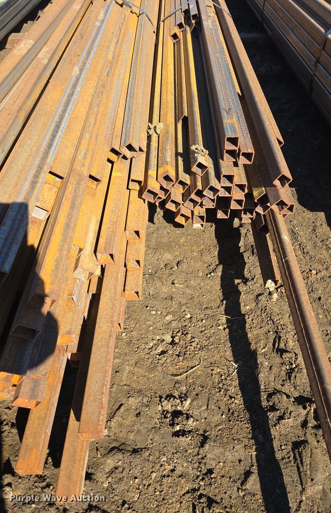 image for item EK5011 Approximately 152 pieces of steel