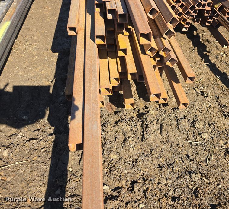 image for item EK5011 Approximately 152 pieces of steel