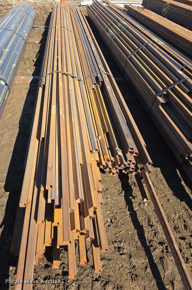 image for item EK5011 Approximately 152 pieces of steel