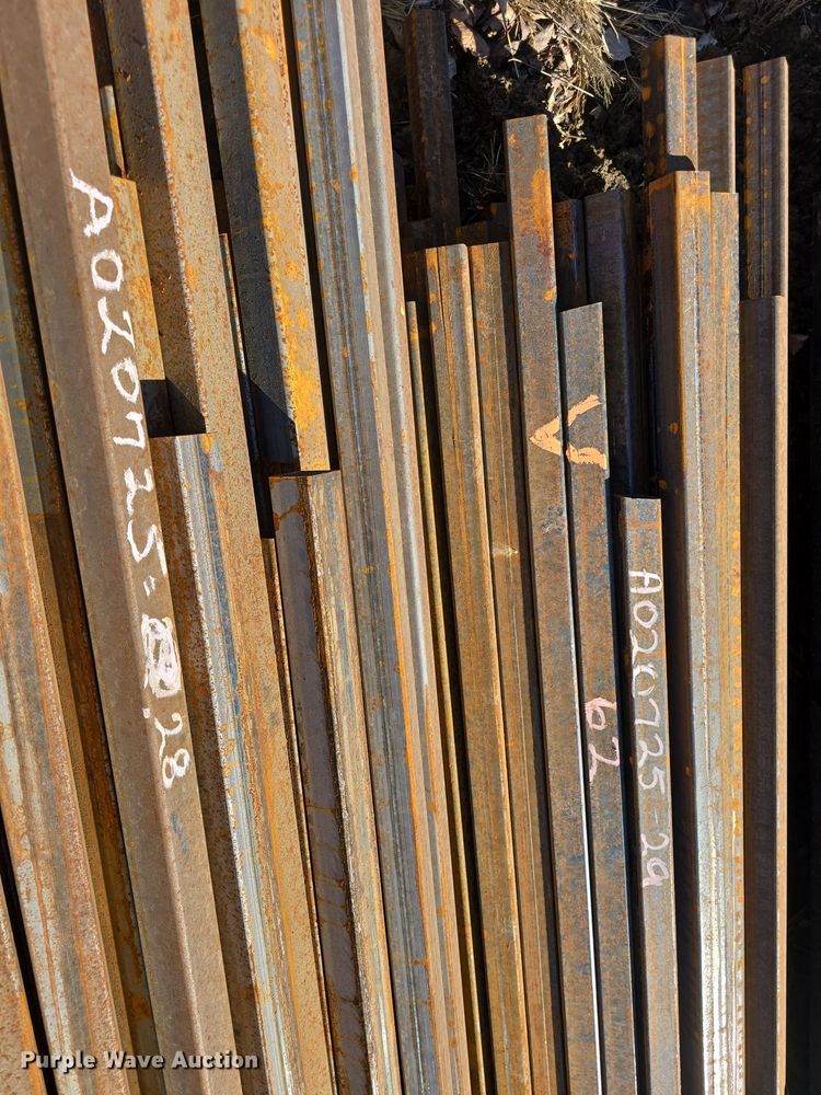 image for item EK5011 Approximately 152 pieces of steel