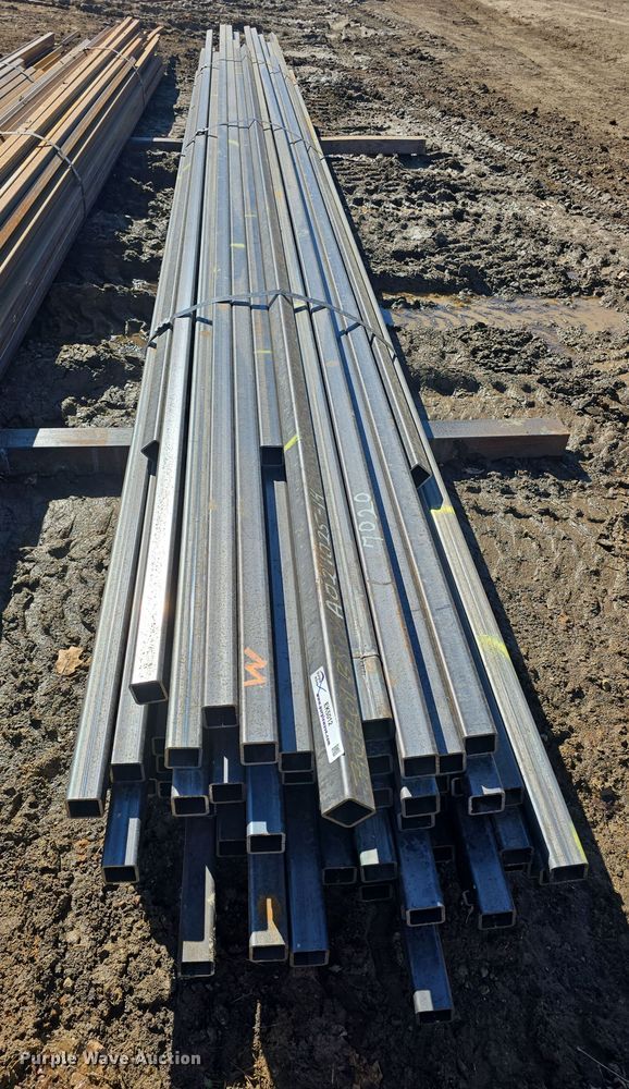 image for item EK5012 Approximately 70 pieces of steel