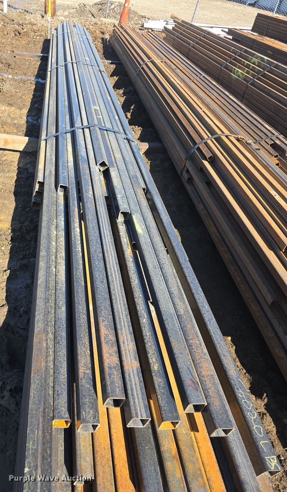 image for item EK5012 Approximately 70 pieces of steel