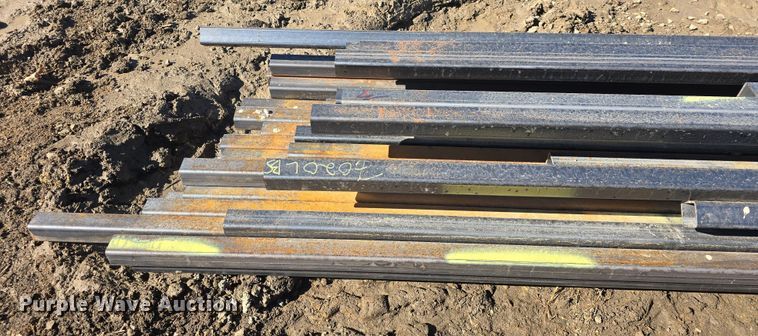 image for item EK5012 Approximately 70 pieces of steel