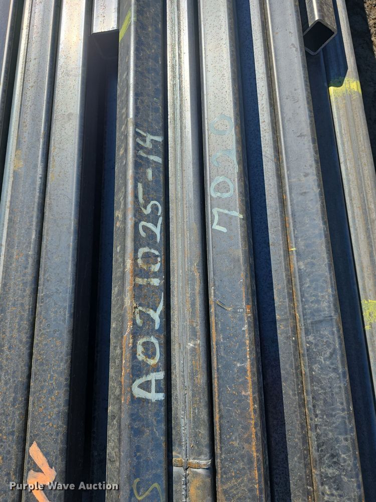 image for item EK5012 Approximately 70 pieces of steel