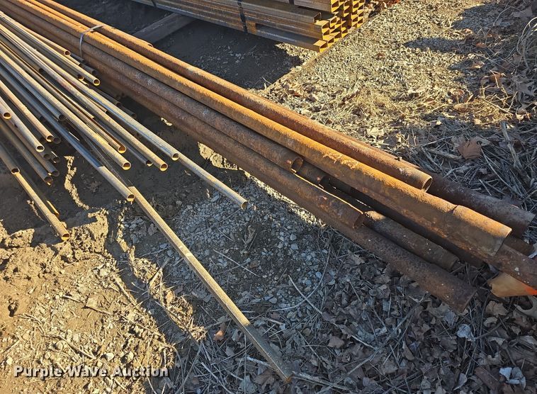 image for item EK5014 Approximately 114 pieces of steel