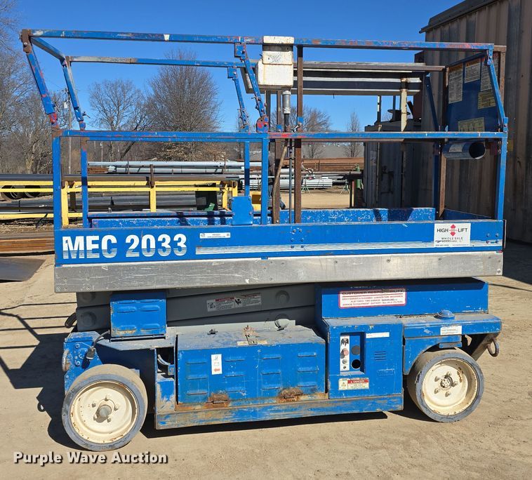 image for item EK5021 1994 MEC 2033 scissor lift