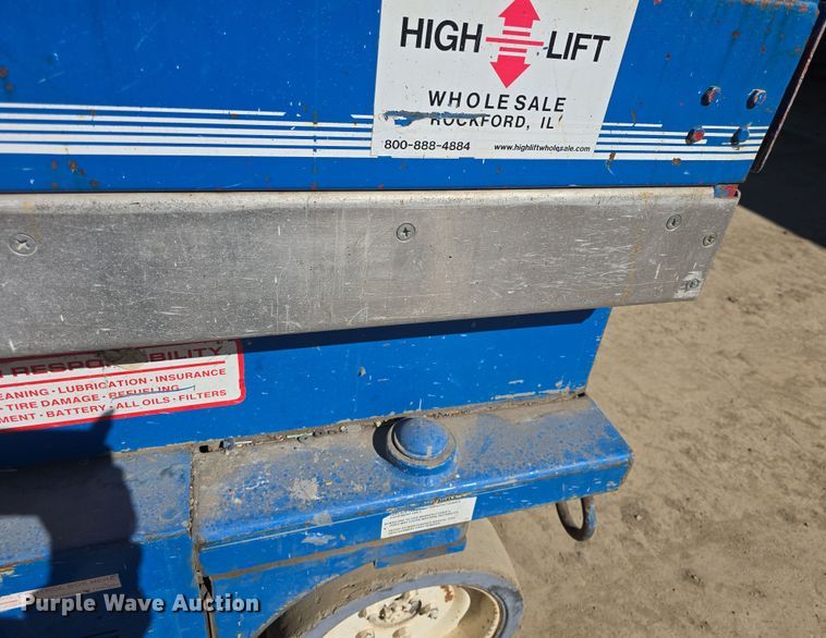 image for item EK5021 1994 MEC 2033 scissor lift