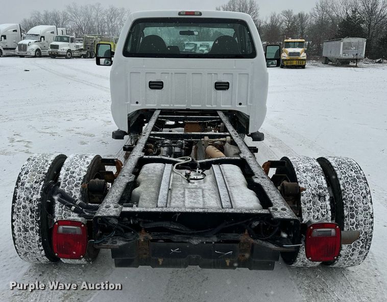 image for item EN5118 2010 Ford F450 Super Duty XL truck cab and chassis