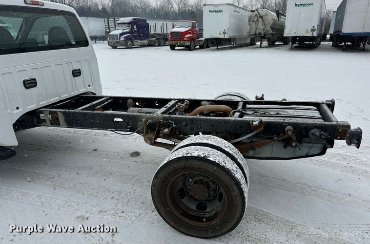 image for item EN5118 2010 Ford F450 Super Duty XL truck cab and chassis