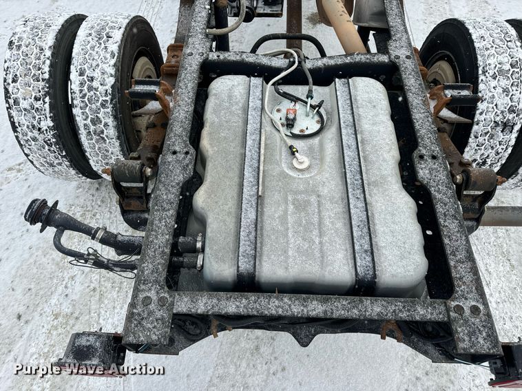 image for item EN5118 2010 Ford F450 Super Duty XL truck cab and chassis