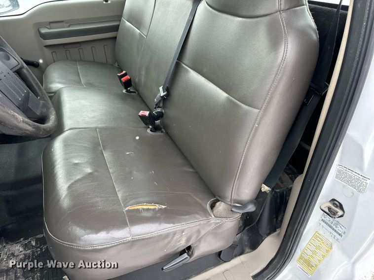 image for item EN5118 2010 Ford F450 Super Duty XL truck cab and chassis