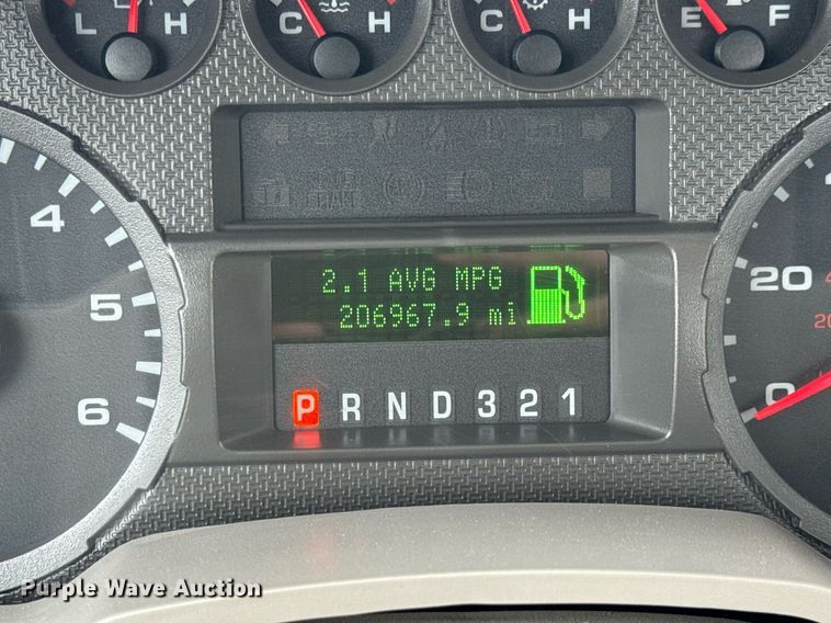 image for item EN5118 2010 Ford F450 Super Duty XL truck cab and chassis