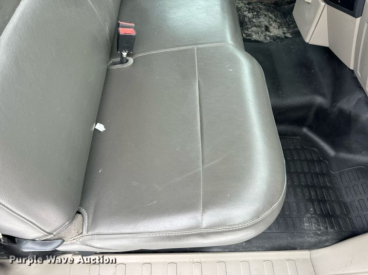 image for item EN5118 2010 Ford F450 Super Duty XL truck cab and chassis