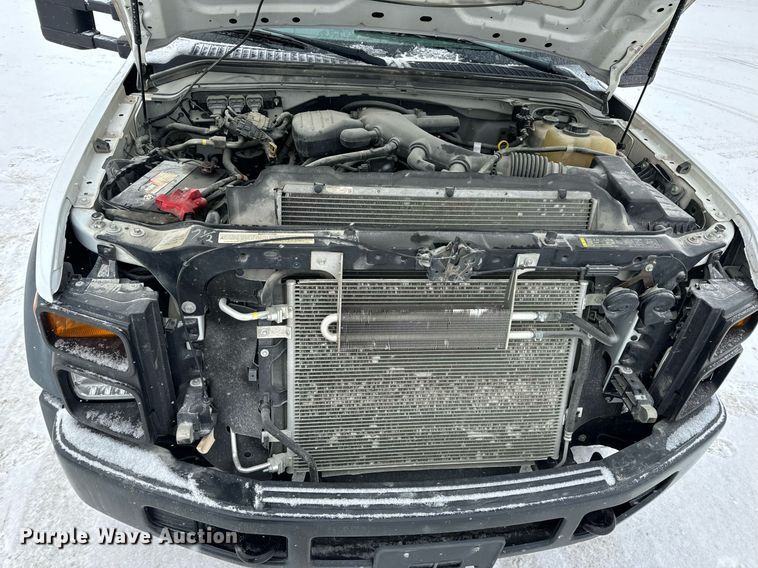 image for item EN5118 2010 Ford F450 Super Duty XL truck cab and chassis