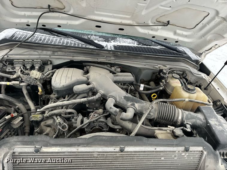 image for item EN5118 2010 Ford F450 Super Duty XL truck cab and chassis