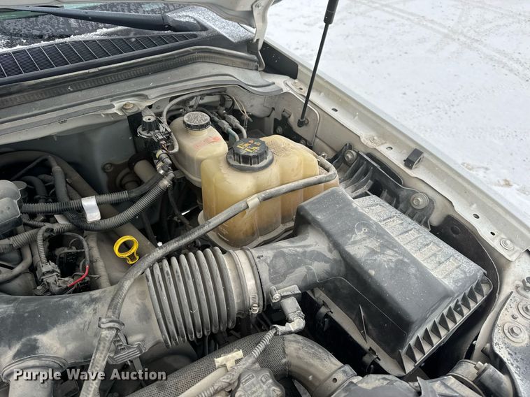 image for item EN5118 2010 Ford F450 Super Duty XL truck cab and chassis