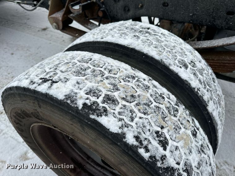 image for item EN5118 2010 Ford F450 Super Duty XL truck cab and chassis