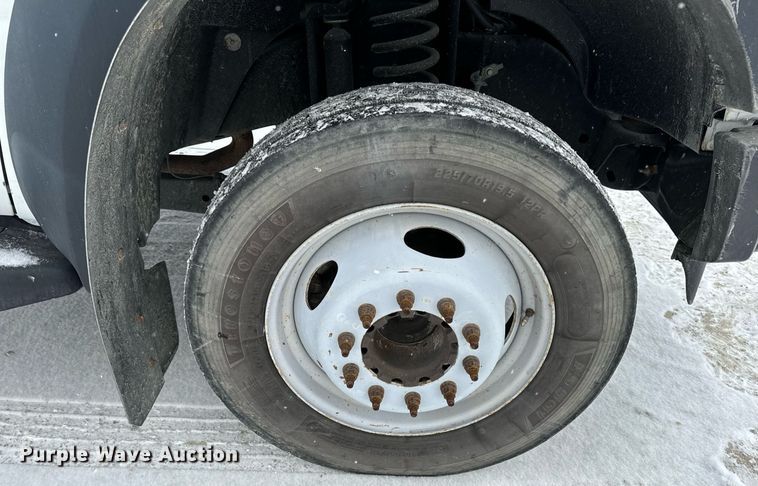 image for item EN5118 2010 Ford F450 Super Duty XL truck cab and chassis