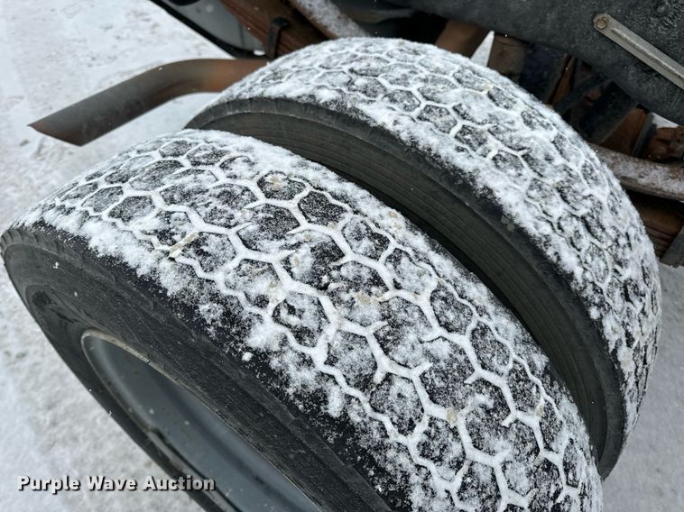 image for item EN5118 2010 Ford F450 Super Duty XL truck cab and chassis