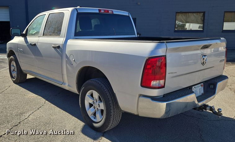 image for item EN8678 2014 Dodge Ram 1500 Crew Cab pickup truck