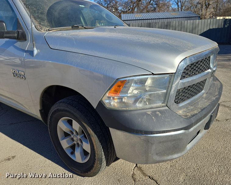 image for item EN8678 2014 Dodge Ram 1500 Crew Cab pickup truck