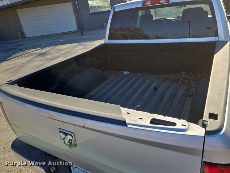 image for item EN8678 2014 Dodge Ram 1500 Crew Cab pickup truck