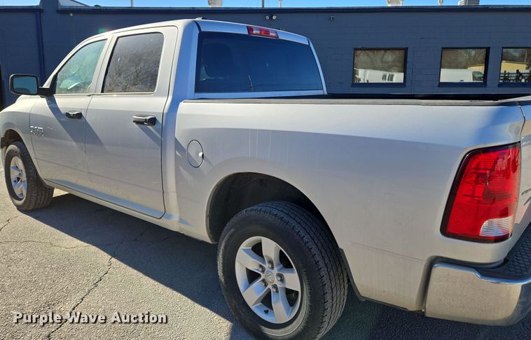 image for item EN8678 2014 Dodge Ram 1500 Crew Cab pickup truck