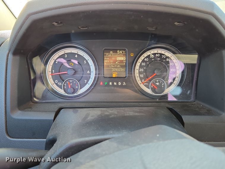 image for item EN8678 2014 Dodge Ram 1500 Crew Cab pickup truck