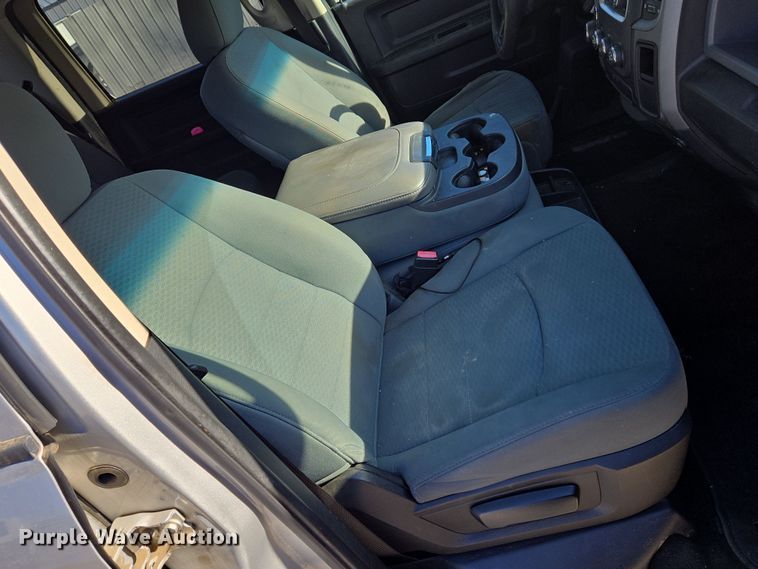 image for item EN8678 2014 Dodge Ram 1500 Crew Cab pickup truck