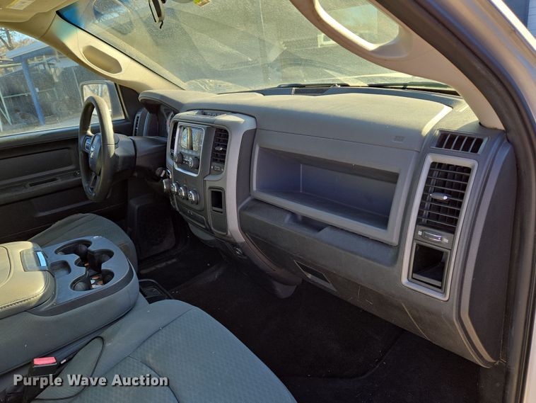 image for item EN8678 2014 Dodge Ram 1500 Crew Cab pickup truck