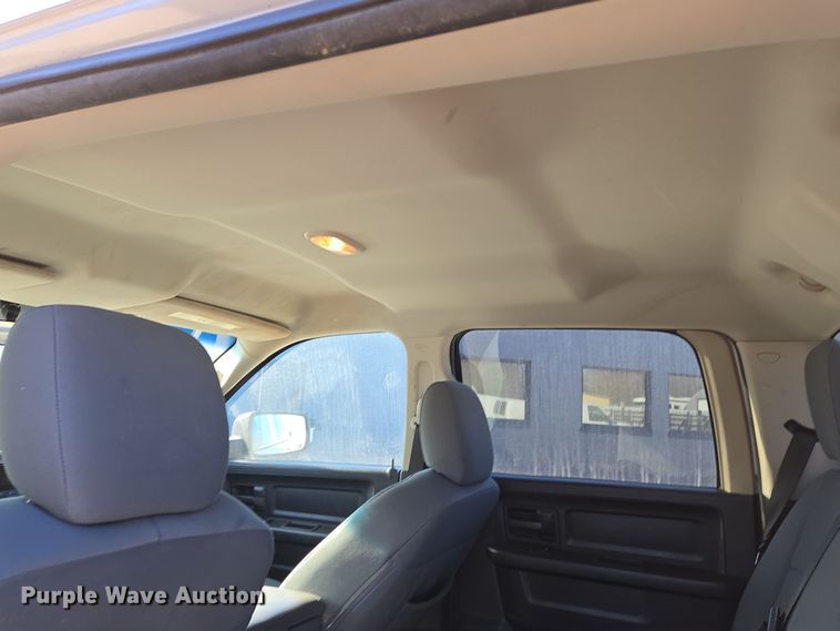 image for item EN8678 2014 Dodge Ram 1500 Crew Cab pickup truck