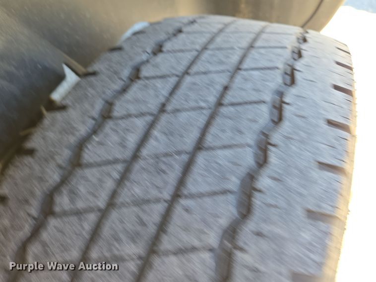 image for item EN8678 2014 Dodge Ram 1500 Crew Cab pickup truck