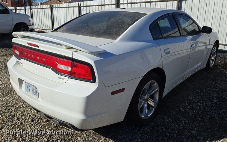 image for item EN8679 2014 Dodge Charger SXT 