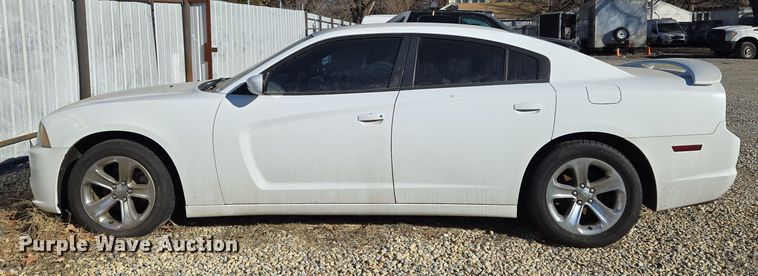 image for item EN8679 2014 Dodge Charger SXT 