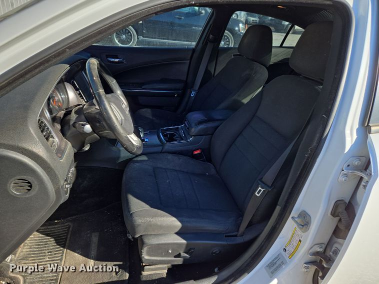 image for item EN8679 2014 Dodge Charger SXT 