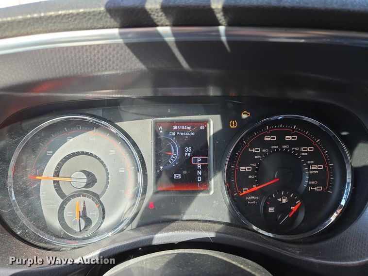 image for item EN8679 2014 Dodge Charger SXT 