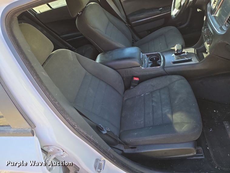 image for item EN8679 2014 Dodge Charger SXT 