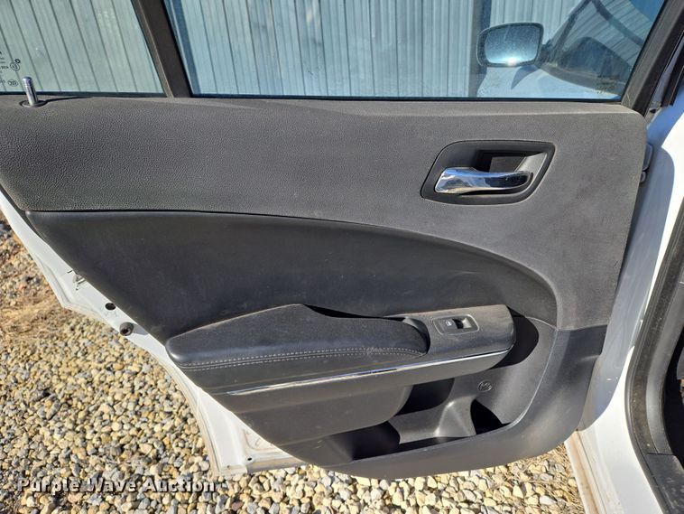 image for item EN8679 2014 Dodge Charger SXT 