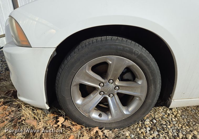 image for item EN8679 2014 Dodge Charger SXT 