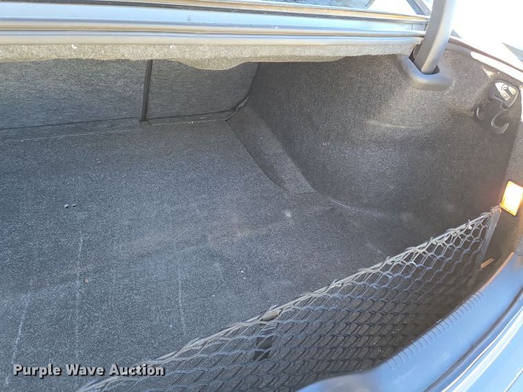 image for item EN8680 2018 Chrysler 300 S 