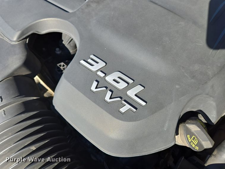 image for item EN8680 2018 Chrysler 300 S 