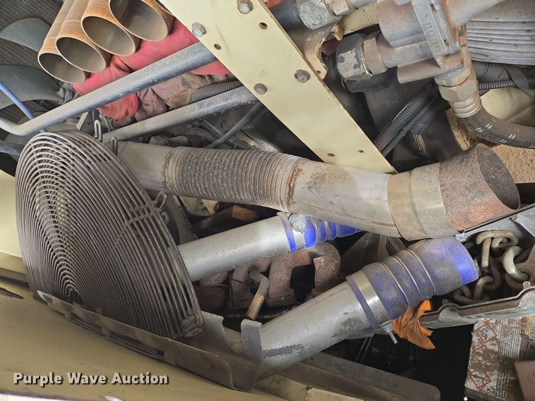 image for item EO0612 2013 Doosan VHP400WJD-FX-T3 air compressor